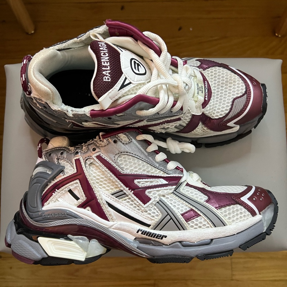 BALENCIAGA RUNNER KITH EXCLUSIVE